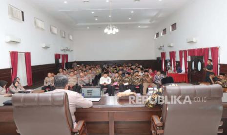 Rapat Koordinasi Optimalisasi Sinergitas Bhabinkamtibmas dan Penyuluh Agama dalam Memelihara Kamtibmas.