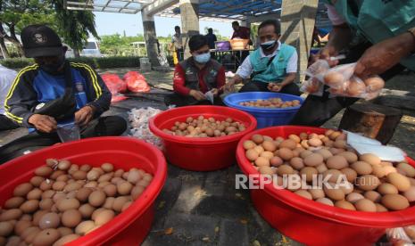 Dapur Umum di Sukabumi Pasok Telur Rebus ke Tenaga Kesehatan (ilustrasi).