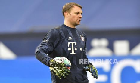 Penjaga gawang Bayern Manuel Neuer