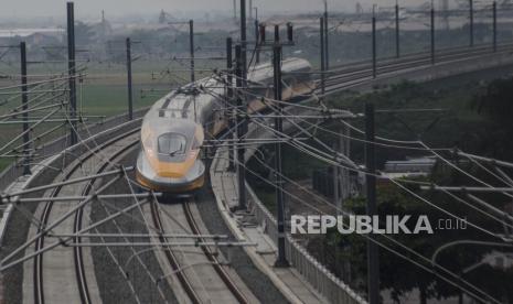 Reaktivasi jalur kereta Pulau Madura mendapat dukungan dari banyak pihak.