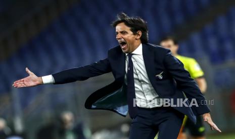  Reaksi pelatih Lazio Simone Inzaghi saat pertandingan sepak bola Serie A Italia SS Lazio vs Cagliari Calcio di stadion Olimpico di Roma, Italia, 07 Februari 2021.