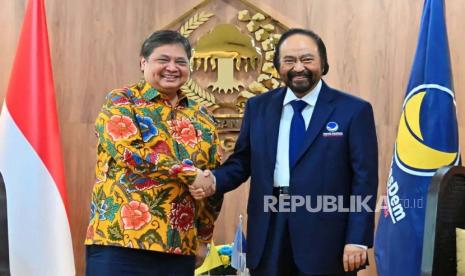 Ketua Umum Partai Nasdem, Surya Paloh menemui Ketua Umum DPP Partai Golkar, Airlangga Hartarto di Kantor DPP Partai Golkar, Jakarta, Rabu (1/2/2023).