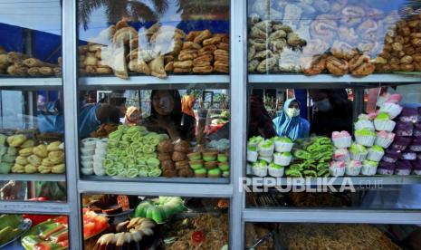 Panganan khas buka puasa. MUI Sulsel Bolehkan Warung Makan Buka di Bulan Puasa