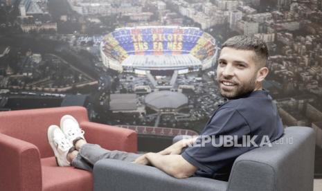 Jordi Alba yang bergabung dengan mantan rekannya di Barcelona, Lionel Messi dan Sergio Busquets, untuk membela Inter Miami pada musim 2023/2024.