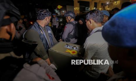 Rahasia Kediaman Jaksa Agung Muda: Penjagaan Ketat dan Brankas Misterius