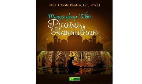 Dalam buku ini, KH Cholil Nafis menjelaskan makna dan keutamaan puasa pada bulan suci Ramadhan.