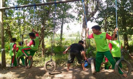 Cerita Anak: Jembatan Goyang