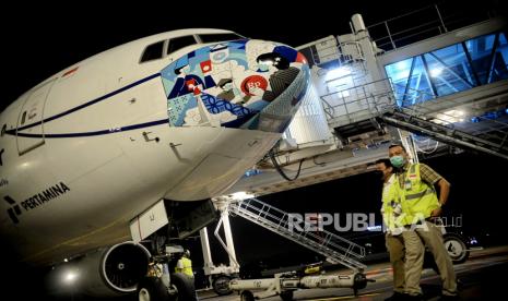 Sakit Jantung, Dua Jamaah Haji Embarkasi Solo Turun di Medan. Foto: pesawat haji (ilustrasi).