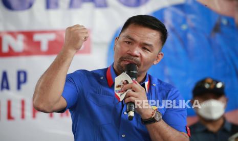  Senator Filipina dan ikon tinju Manny Pacquiao, calon presiden dalam pemilihan nasional Mei 2022, berbicara kepada para pendukungnya selama kampanye di Manila, Filipina, 16 Februari 2022. Pacquiao mengumumkan pengunduran dirinya dari olahraga tinju dan telah bersiap untuk memperjuangkan posisi presiden dalam pemilihan nasional Mei 2022 melawan pesaing populer Ferdinand Marcos Jr.