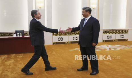 U.S. Secretary of State Antony Blinken meets with Chinese President Xi Jinping in the Great Hall of the People in Beijing, China, Monday, June 19, 2023.  