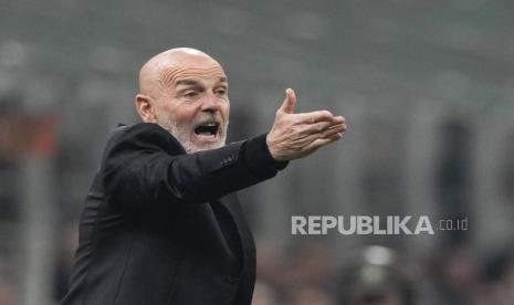 Pelatih AC Milan Stefano Pioli 