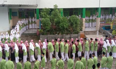 Awali PTM Setelah Libur Idul Fitri, Siswa MAN 1 Sleman Halal Bihalal