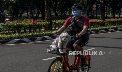 Selama pandemi Covid-19, semakin banyak warga bersepeda untuk menjaga kesehatan (ilustrasi).