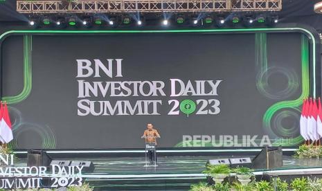 Menteri Investasi Bahlil Lahadalia menghadiri BNI Investor Daily Summit 2023 di Jakarta, Rabu (25/10/2023).