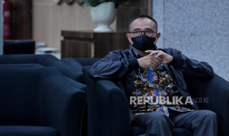 Mantan Kepala Bagian Umum Kantor Wilayah Direktorat Jenderal Pajak (DJP) Jakarta Selatan II, Rafael Alun Trisambodo (RAT) usai menjalani pemeriksaan di Gedung Merah Putih KPK, Jakarta (1/3/2023). KPK akan menelusuri keberadaan 'geng' Rafael Alun Trisambodo di Ditjen Pajak.