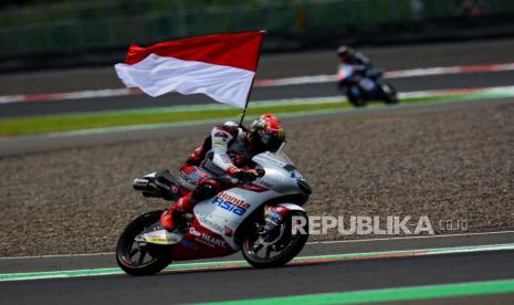 Pembalap Moto3 asal Indonesia Mario Suryo Aji yang tergabung dalam Honda Team Asia.