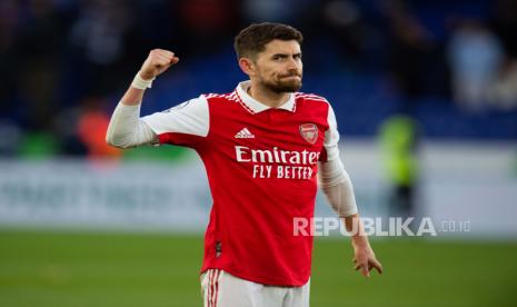 Pemain  baru Arsenal Jorginho mendapatkan pujian dari Martin Odegaard