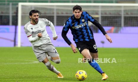 Laga Inter Milan vs Bologna di Giuseppe Meazza, Milan (ilustrasi). Duel Bologna menjamu Inter Milan pada Kamis (6/1/2022) berpeluang ditunda karena Covid-19.