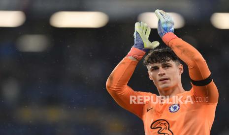  Kiper Kepa Arrizabalaga dari Chelsea