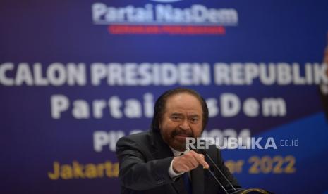 Ketua Umum Partai Nasdem Surya Paloh menyampaikan pidato dalam acara Deklarasi Calon Predisen (capres) Partai Nasdem di Nasdem Tower, Jakarta, Senin (3/10/2022). Partai Nasdem resmi mengusung Anies Baswedan menjadi capres dalam perhelatan Pilpres 2024 mendatang. Republika/Prayogi.