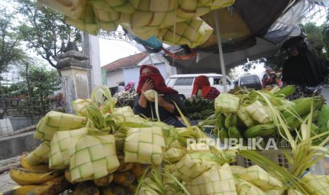 Ketupat lebaran merupakan tradisi khas Islam di Nusantara. Ilustrasi