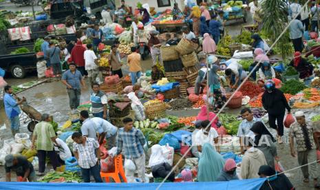 Penerapan protokol kesehatan (prokes) oleh masyarakat di sejumlah tempat umum di Kota Bandarlampung mulai longgar di tengah peningkatan kasus Covid-19. Padahal, kasus Covid-19 terus mengalami peningkatan.