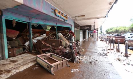 Pemandangan setelah banjir di Lismore Central Business District di Lismore, New South Wales, Australia, 03 Maret 2022. Pembersihan sedang berlangsung di kota-kota di utara New South Wales.