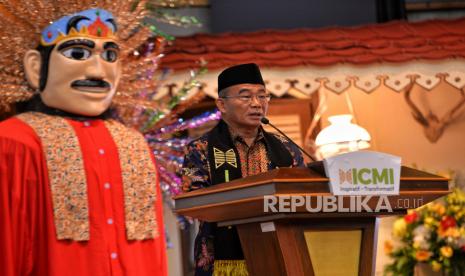 Menteri Koordinator Bidang Pembangunan Manusia dan Kebudayaan (Menko PMK) Muhadjir Effendy mengatakan  tindakan korupsi bisa diminimalisir dengan Gerakan Nasional Revolusi Mental (GNRM).  