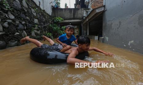 Banjir Masih Genangi 30 RT di Jakarta
