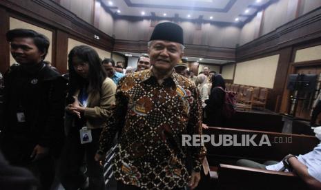 Wakil Ketua MUI Anwar Abbas (tengah) usai menghadiri sidang di Pengadilan Negeri Jakarta Pusat, Rabu (26/7/2023). Sidang perdana gugatan perdata yang diajukan Pimpinan Pondok Pesantren Al Zaytun Panji Gumilang terhadap Wakil Ketua Umum MUI Anwar Abbas dengan agenda pemeriksaan legal standing itu ditunda hingga 2 Agustus 2023.