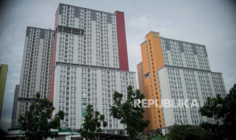 Suasana Rumah Sakit Darurat Covid-19 Wisma Atlet di Kemayoran, Jakarta Pusat, Jumat (18/12).