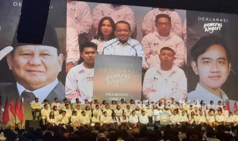 Menteri Investasi sekaligus Ketua Dewan Pembina Penerus Negeri, Bahlil Lahadalia mendukung Prabowo Subianto dan Gibran Rakabuming Raka di The Djakarta Theater, Jakarta Pusat, Sabtu (28/10/2023). 