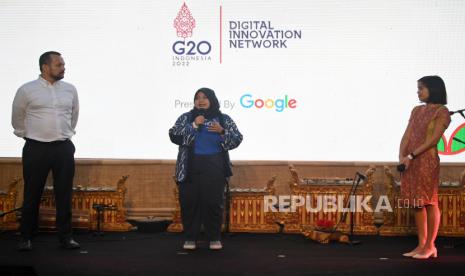 Co-Founder dan Chief Sustainability Officer Aruna Utari Octavianty (tengah). 