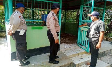 Makam Bupati Ketiga Ngawi Rusak, Polisi Turun Tangan