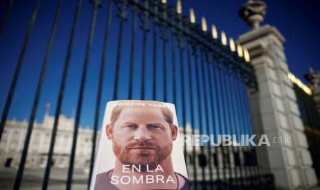 Salinan Spanyol dari Pangeran Harry dari Inggris, buku Duke of Sussex 