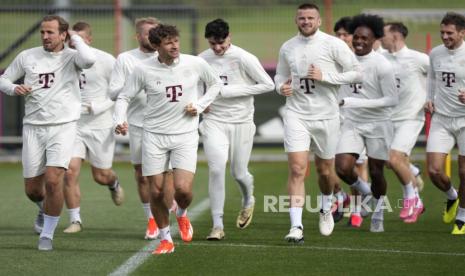 Bayern melakukan sesi latihan jelang laga melawan Arsenal, Kamis (18/4/2024). 