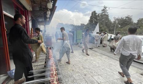 Para ahli di Indonesia meyakini Taliban telah mengalami transformasi dari gerakan garis keras menuju moderat yang menghormati hak asasi manusia.