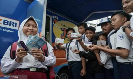 Bansos: Cara Daftar Bansos Anak Sekolah untuk Dapat Rp 2 Juta