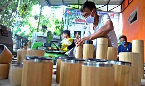 Peran Perbankan Syariah dalam Memajukan UMKM