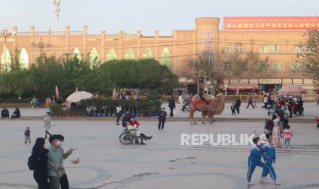 Amerika Serikat mendesak sekutu G7 ambil sikap soal Xinjiang Muslim. Suasana di Masjid Idkah, Kota Kashgar, Daerah Otonomi Xinjiang, China, Senin (19/4/2021).  