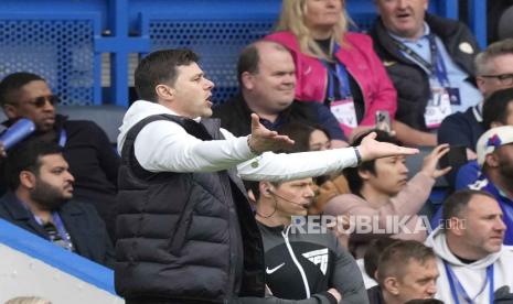 Pelatih Chelsea FC, Mauricio Pochettino puas melihat kinerja pasukannya setelah duel kontra West Ham United dalam lanjutan  Liga Primer Inggris musim 2023/24. The Blues membantai West Ham, 5-0.