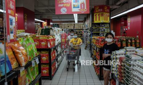 China melaporkan 68 kasus baru infeksi Covid-19 sepanjang 24 jam hingga Senin (27/7) malam. Ilustrasi.