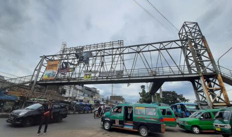  Was-was saat naik jembatan JPO Cicaheum Bandung