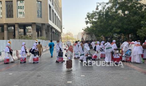 Ilustrasi pemberangkatan jamaah haji ke Tanah Suci.