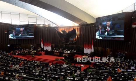 Suasana Sidang Tahunan MPR dan Sidang Bersama DPR - DPD Tahun 2023 di Gedung Nusantara, Kompleks Parlemen, Senayan, Jakarta, Rabu (16/8/2023). Jokowi menyampaikan pidato kenegaraan dalam rangka Hari Ulang Tahun (HUT) ke-78 Kemerdekaan RI. Presiden Joko Widodo menghadiri Sidang Tahunan MPR Tahun 2023 kali ini mengenakan pakaian adat Tanimbar Maluku.