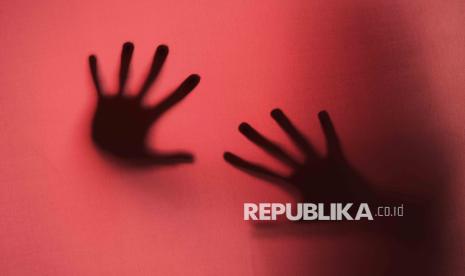 Kekerasan Seksual di Pesantren dan Psikologi Kepatuhan Korban