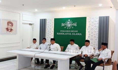 Ketua Umum PBNU, KH Yahya Cholil Staquf dan Jajarannya Saat Jumpa Pers, di Gedung PBNU, Jakarta, Kamis (21/3/2024).