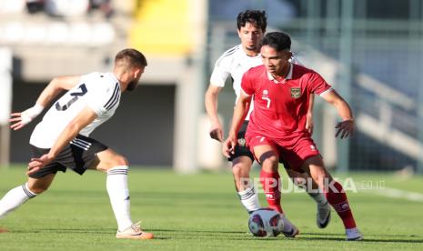 Pemain Timnas Indonesia Marselino Ferdinan saat laga persahabatan melawan Libya di Turki, Jumat (5/1/2024). Pada pertandingan itu timnas Indonesia kalah 1-2.