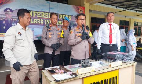 Kepala Polres (Kapolres) Indramayu AKBP M Fahri Siregar (tengah).