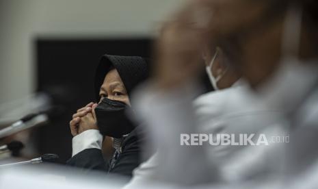 Menteri Sosial Tri Rismaharini mengatakan timsus pengawas lembaga filantropi dan penyaluran bansos akan segera terbentuk,